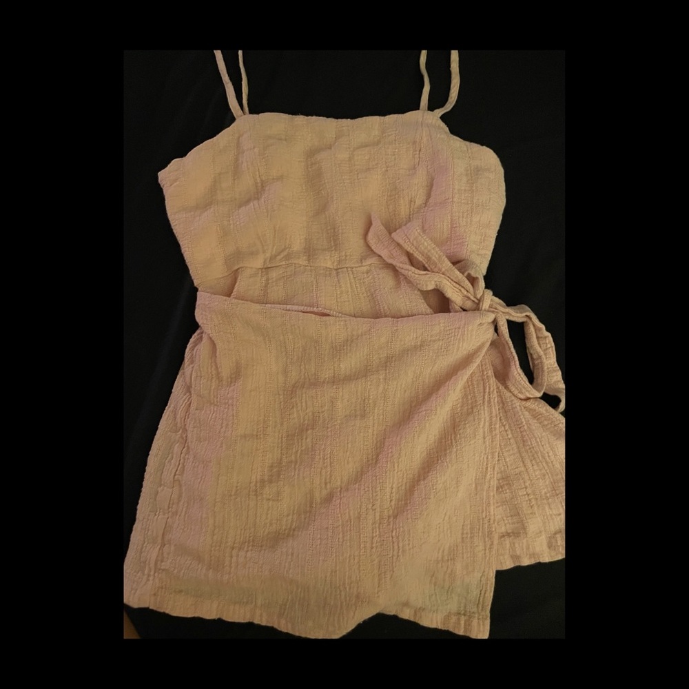 light pink romper. size xs. bought from altard state